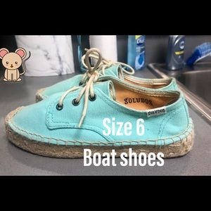 SOLD-Women’s Green Soludos Canvas Lace-Up Sneakers
